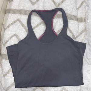 Lululemon tank!